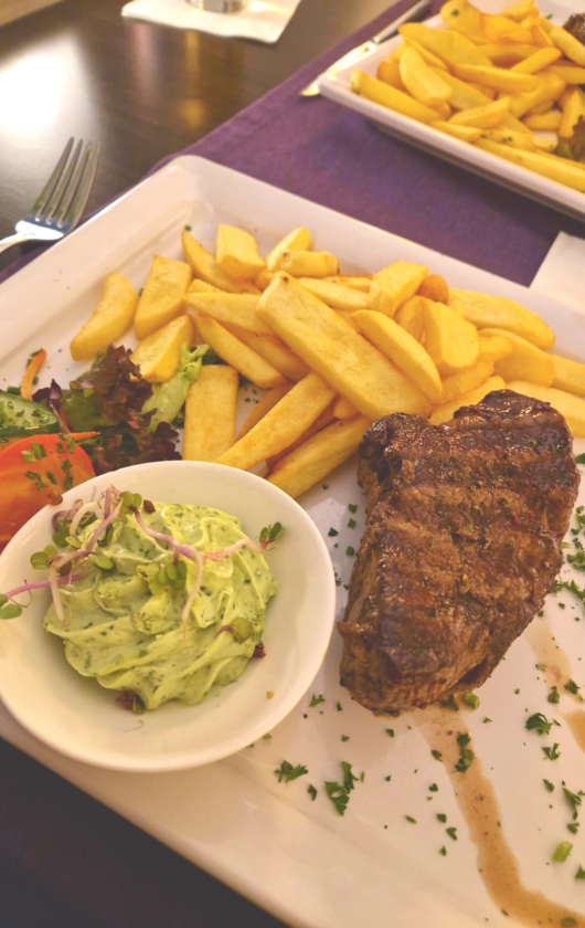 ahorn-berghotel-friedrichroda-steak-pommes