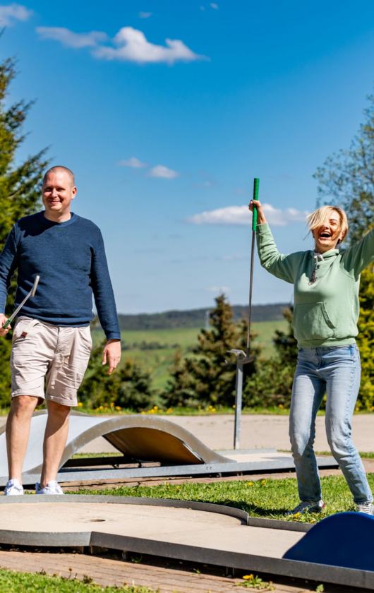 ahorn-hotel-am-fichtelberg-minigolf